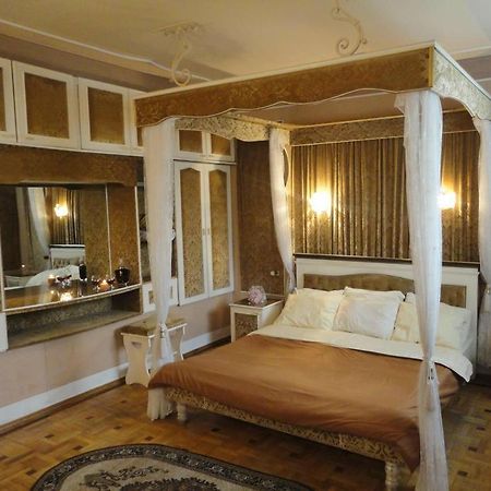 Classic Apartment On Kievyan Erevan Exterior foto